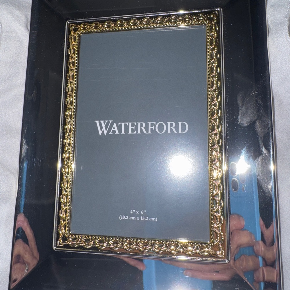 **NIB - Waterford Luxurious Silver with Gold around photo opening Picture Frame